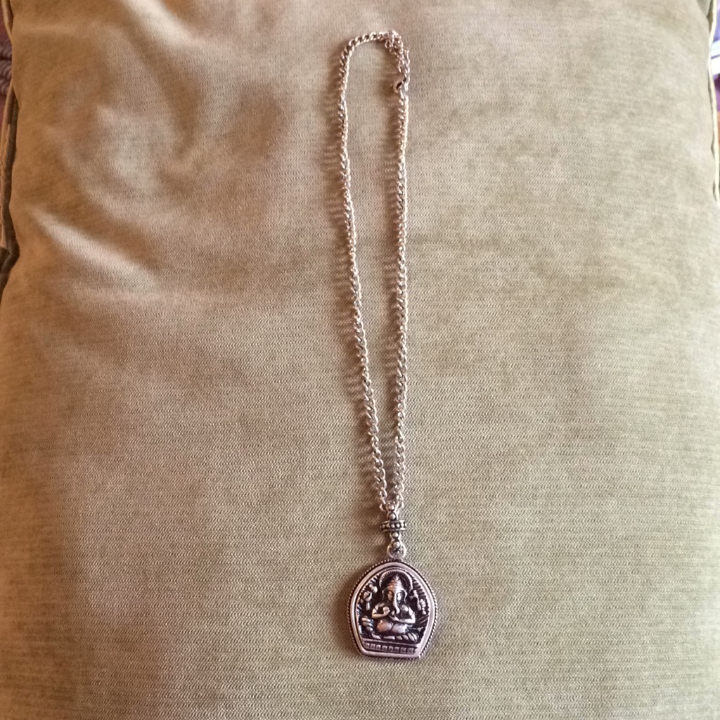 Silver Tone Necklace